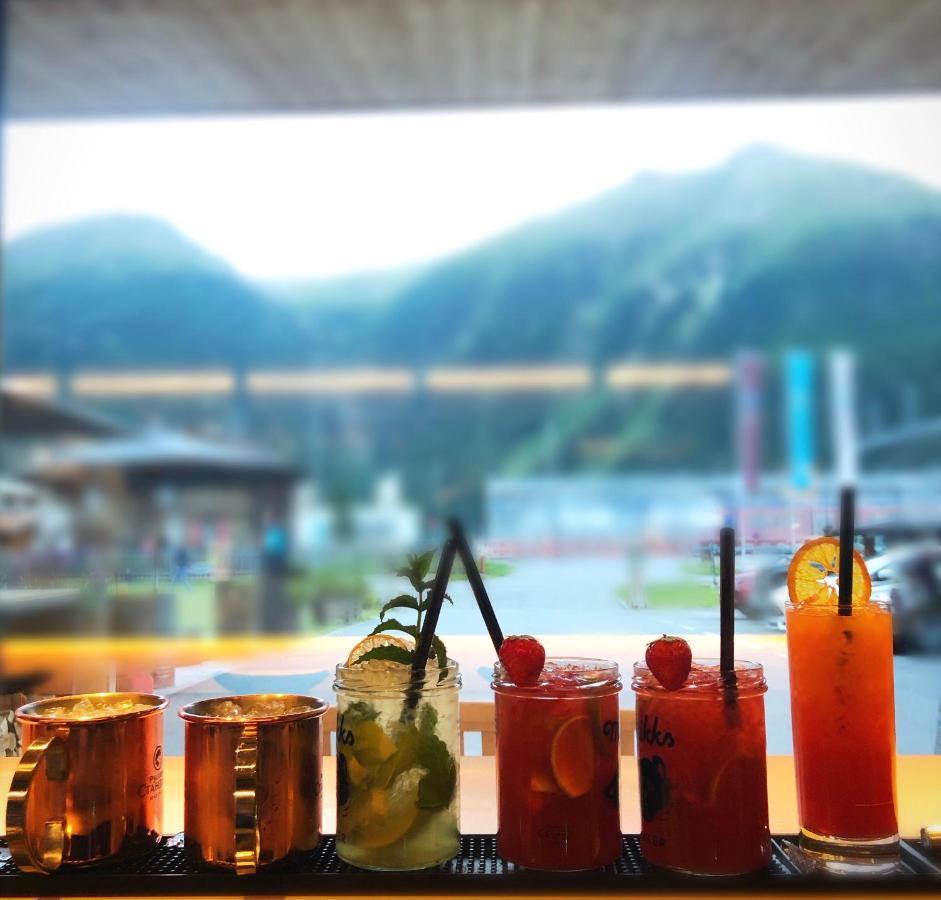 Bever Lodge Экстерьер фото
